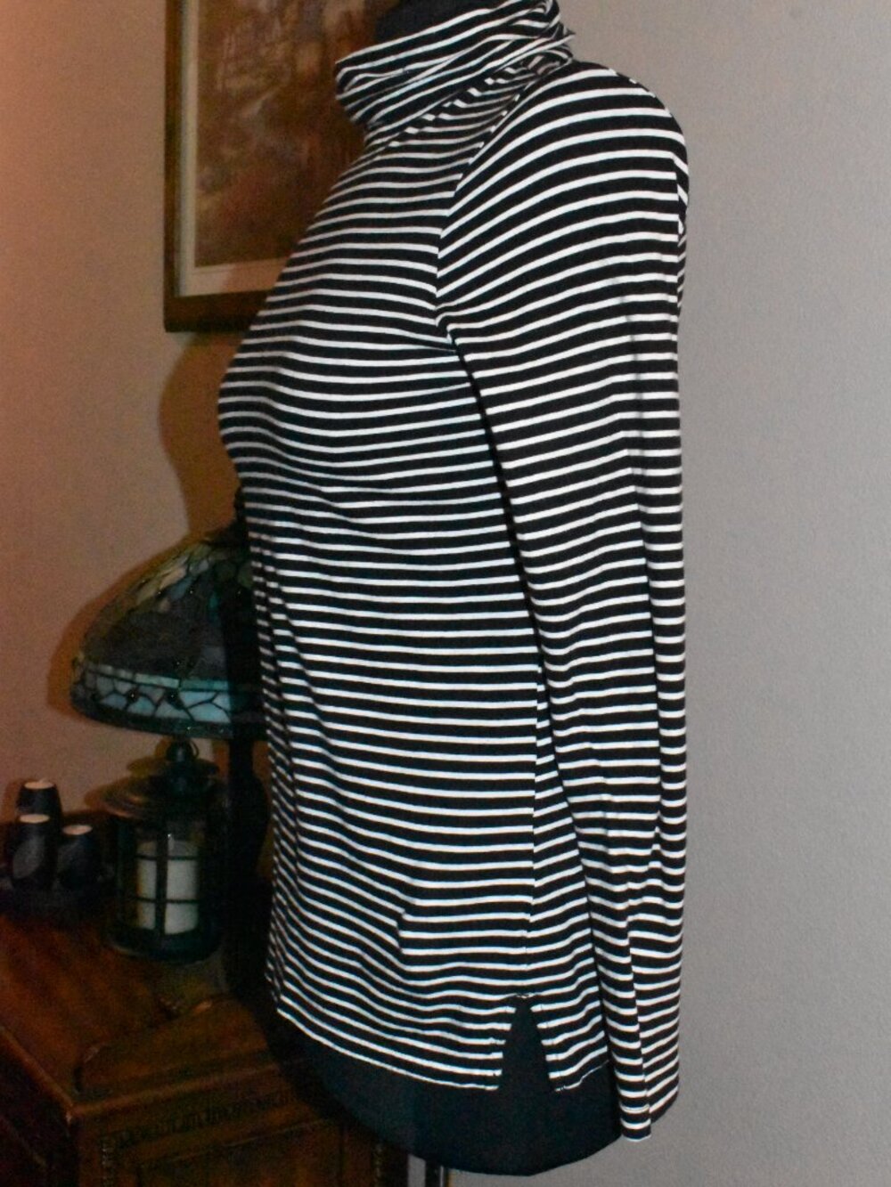 Crown & Ivy Mock Turtleneck Size S - Picture 3 of 5